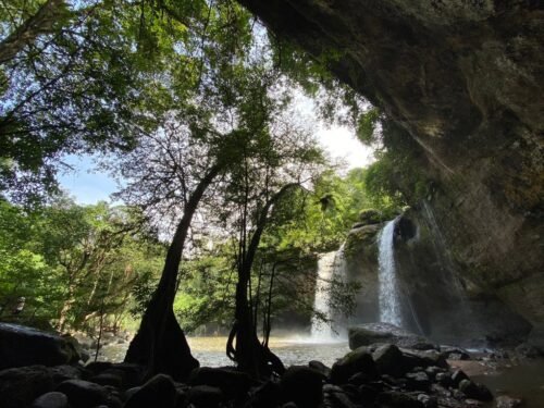 edge of the waterfalls in pattaya